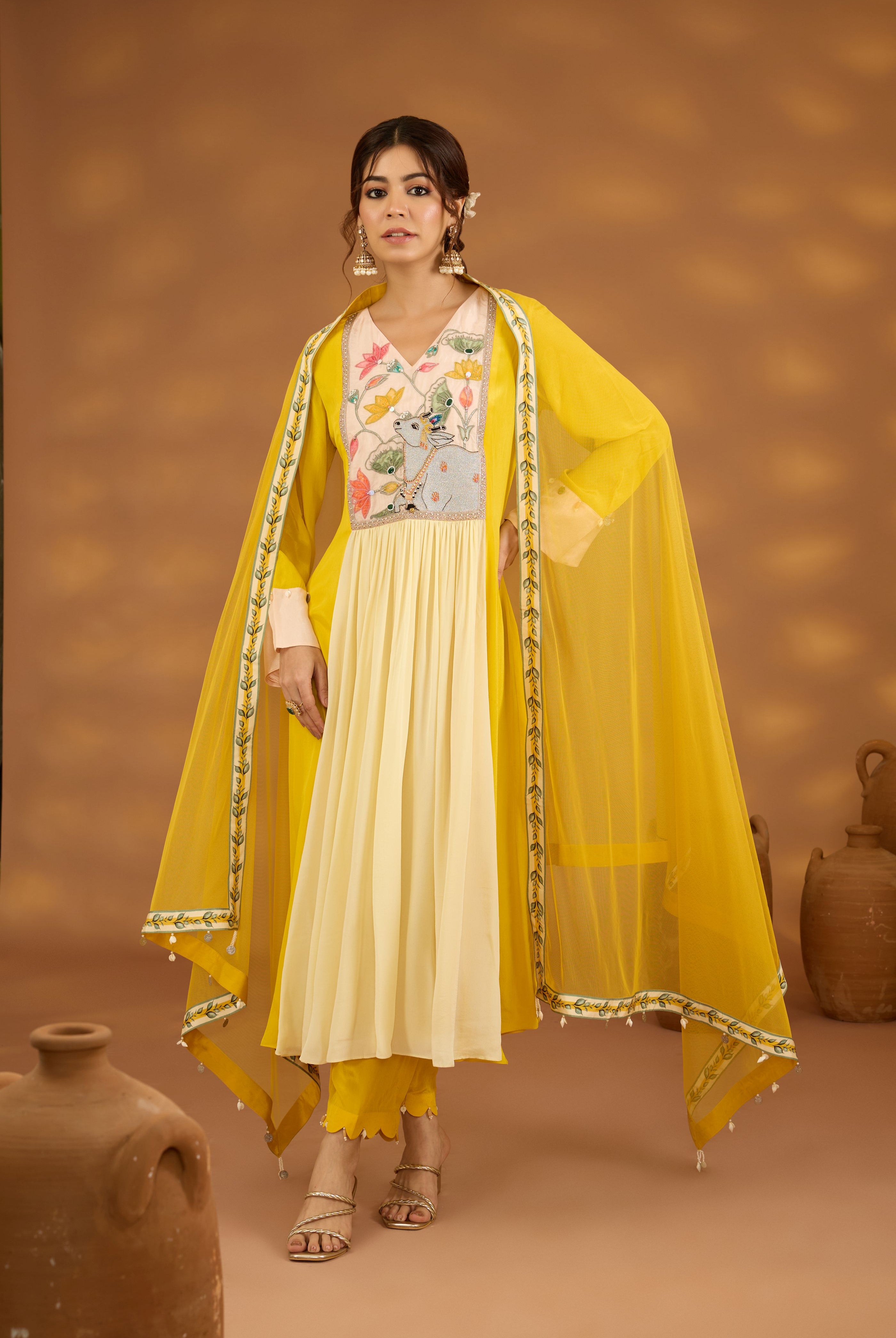 Sunehri Kurta Set