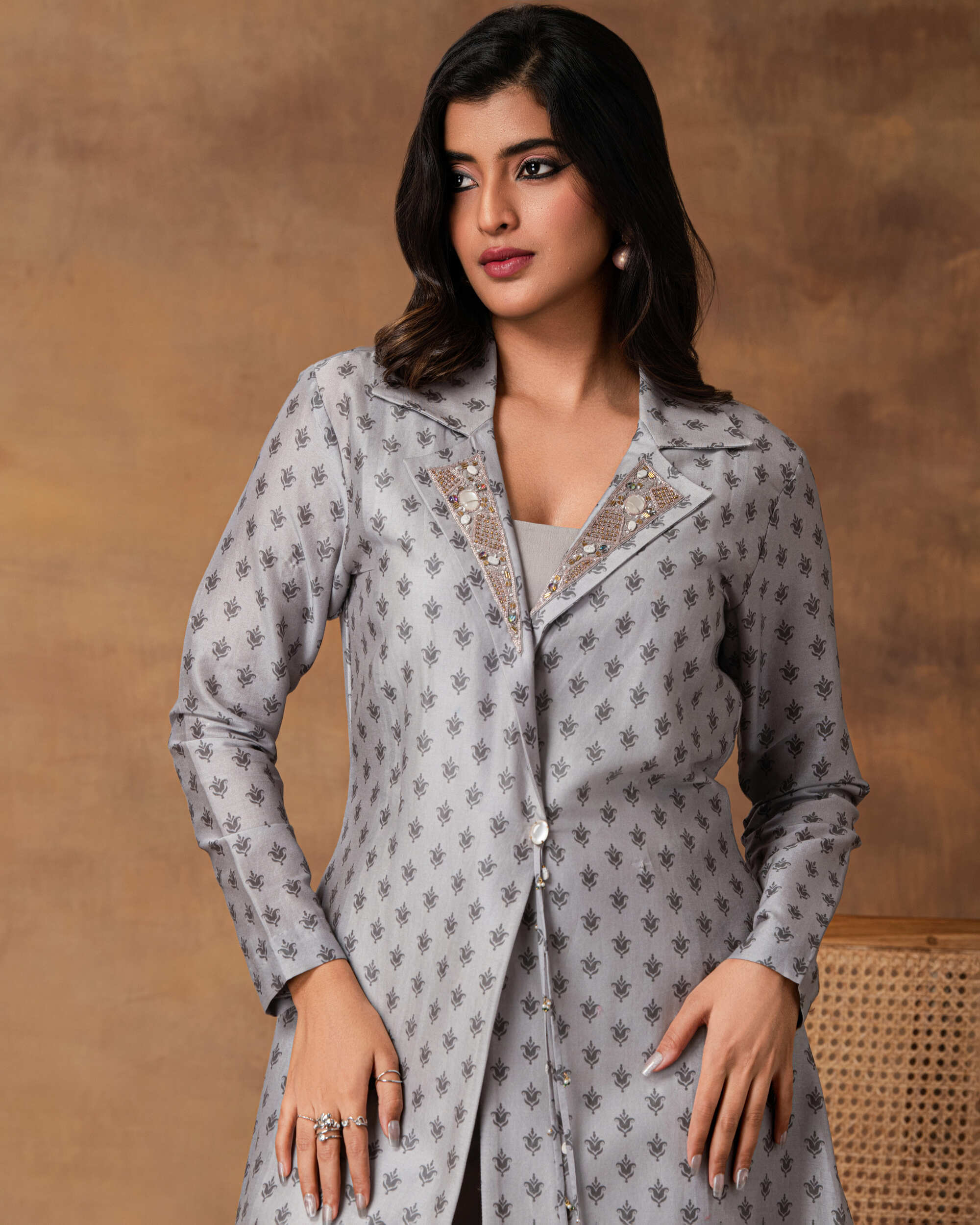 Chaand Grey Printed Booti Chanderi Jacket Style Kurta Set – Close-up View