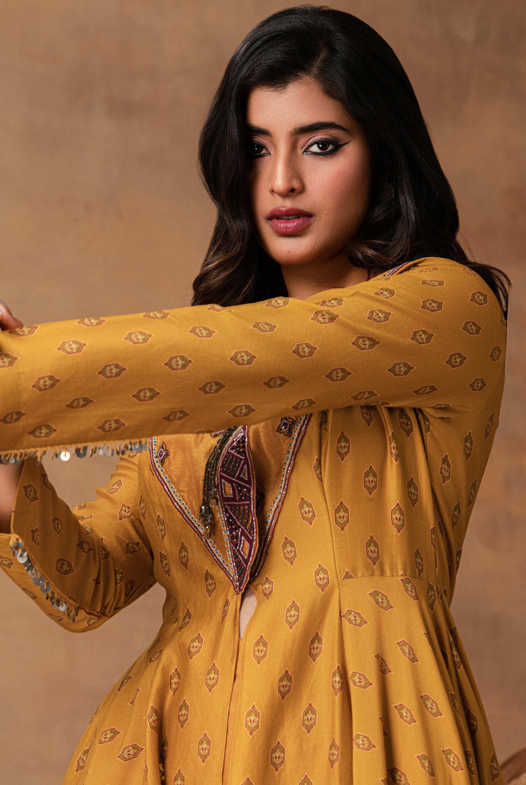 Ghazal Mustard Gold Chanderi Asymmetric Kurta Set – Crossed View