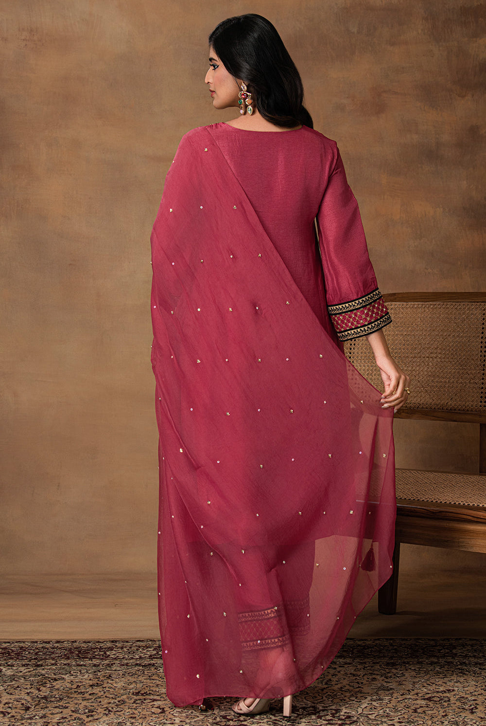 Rosa Pink Silk Embroidered Kurta Set with Organza Dupatta – Sitting View