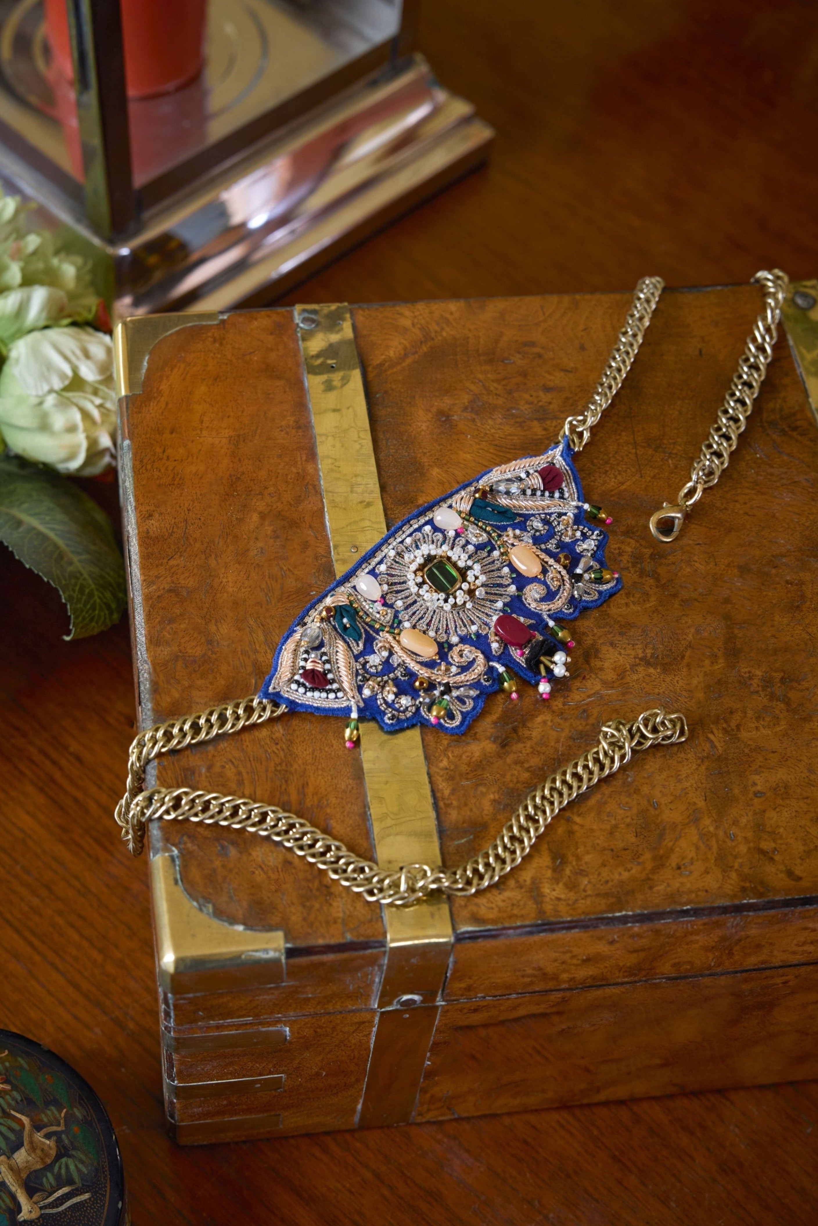 Neelam kamarbund belt