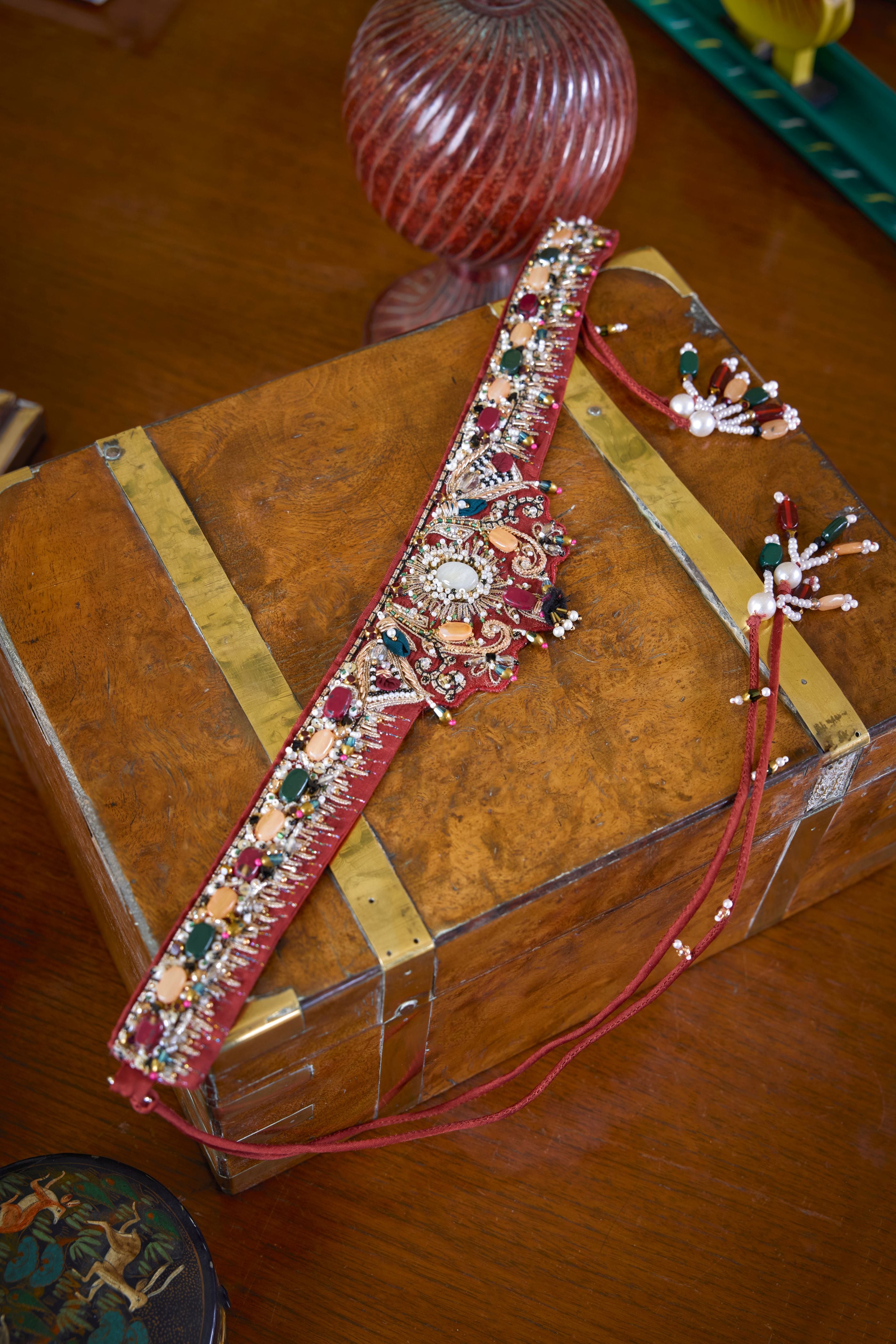 Mangal kamarbund belt