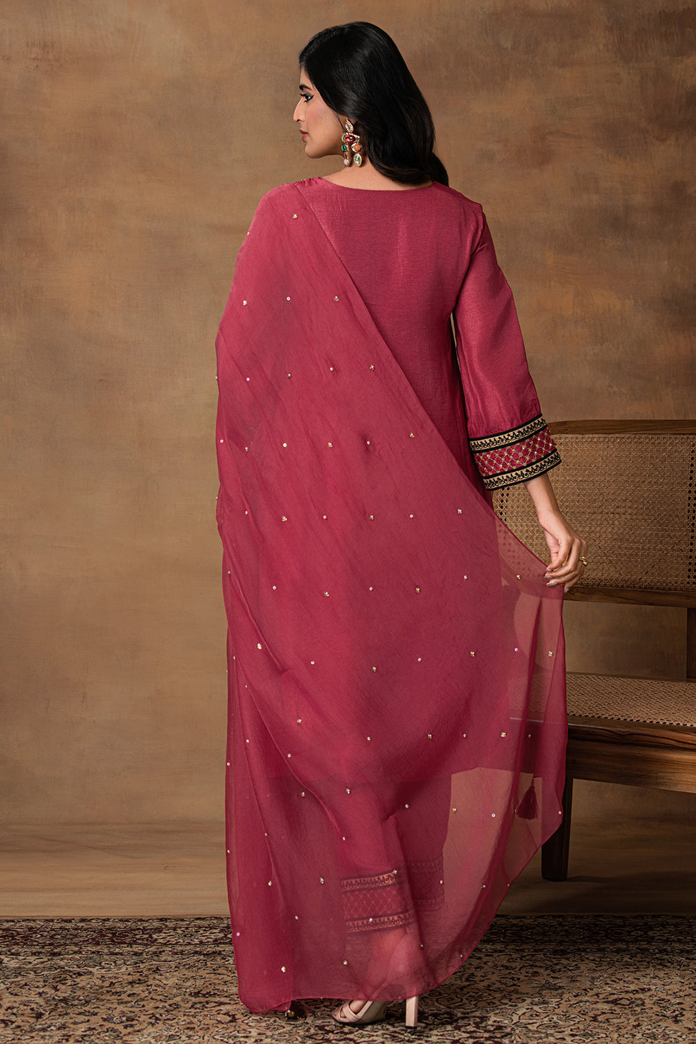 Rosa Pink Silk Embroidered Kurta Set with Organza Dupatta – Sitting View