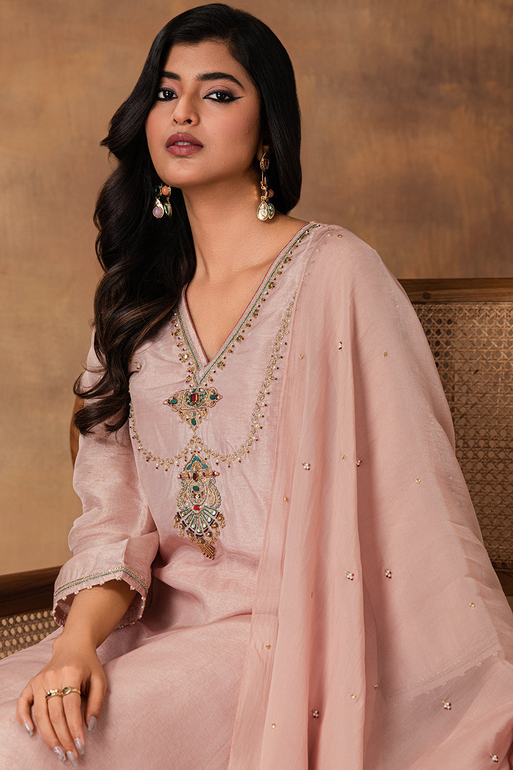 Swarn Pastel Pink Silk Embroidered Kurta Set with Organza Dupatta – Back View